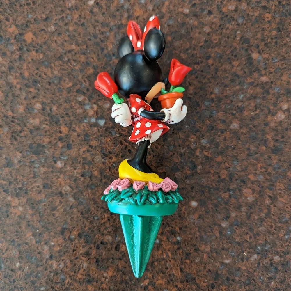 Disney Minnie Mouse Garden Plant Stake - Picture 5 of 9